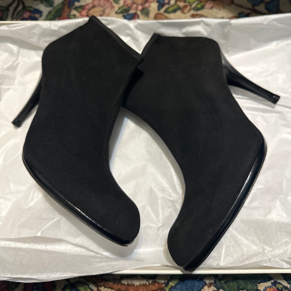 Stuart Weitzman Black Suede Bootie Size 10